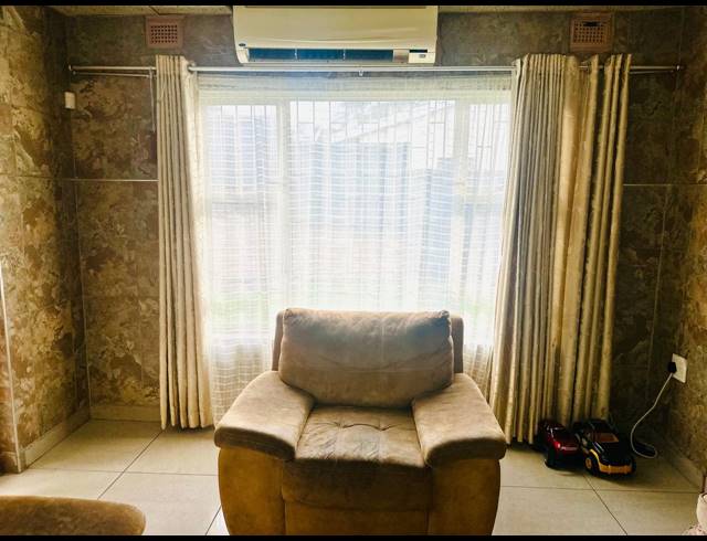 3 BEDROOM HOUSE FOR SALE IN SHALLCROSS